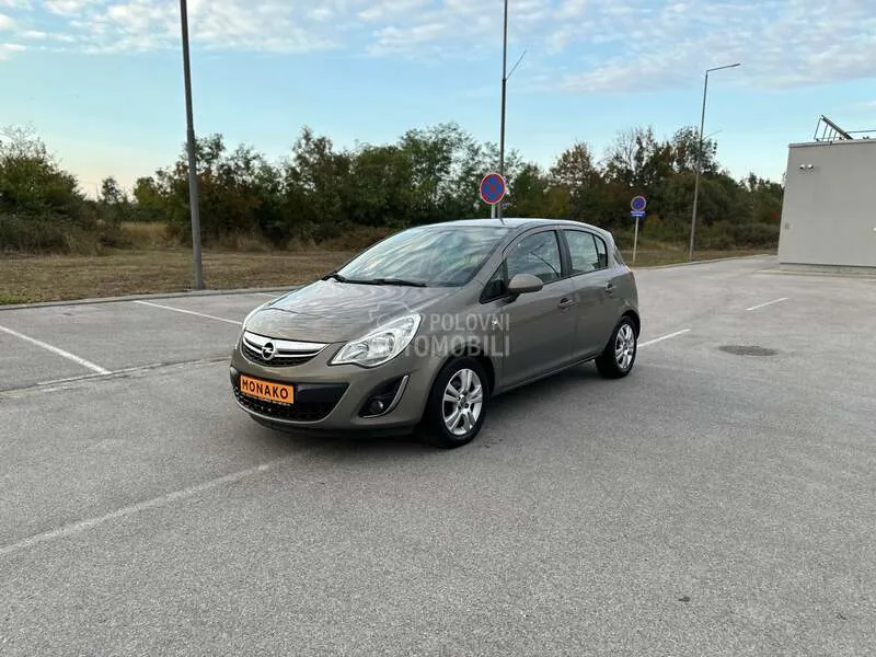 Opel Corsa 2012 photo 2
