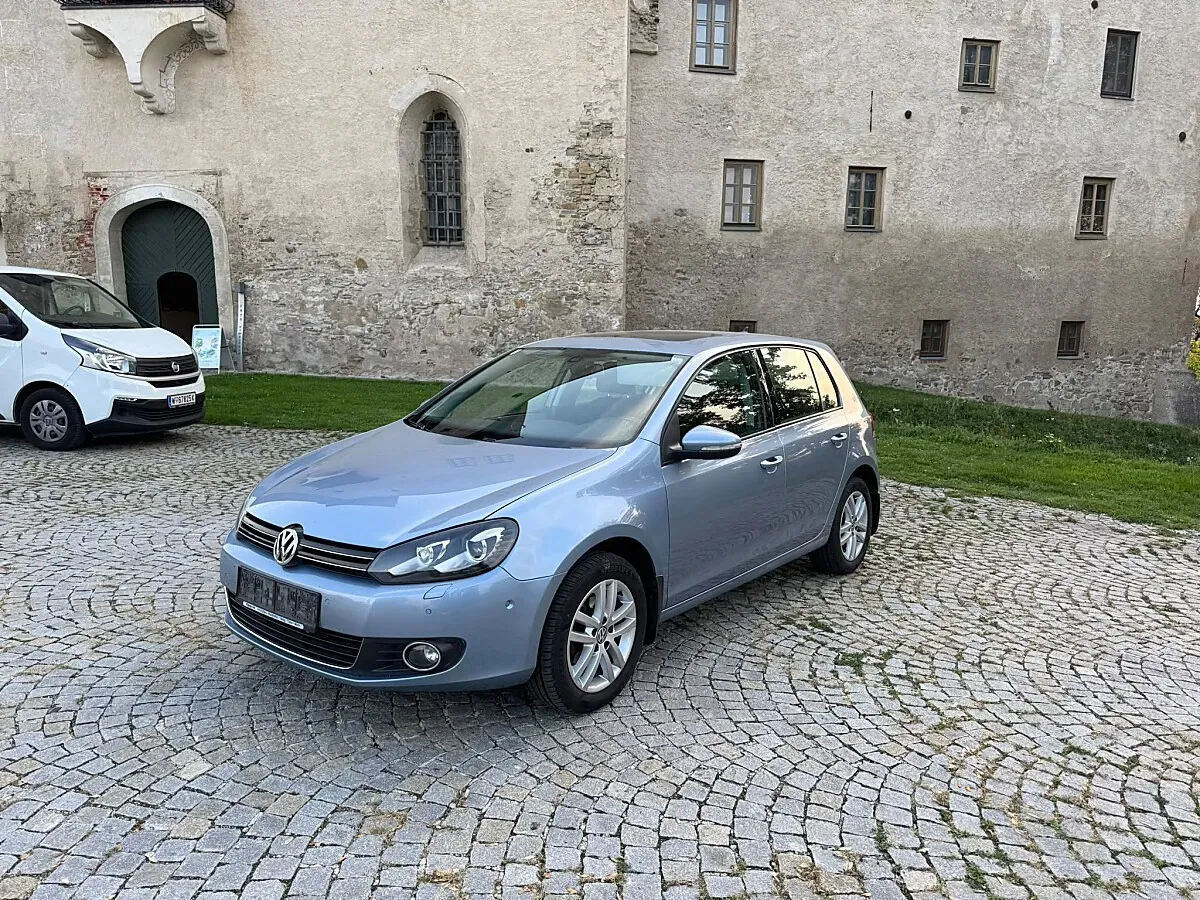 Volkswagen Golf 2011 photo 3