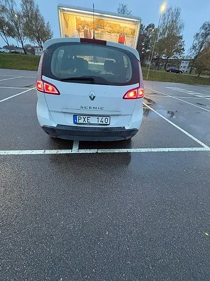 Renault Scenic Iii 2010 photo 2