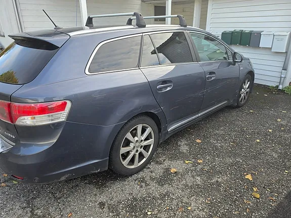 Toyota Avensis 2009 photo 3