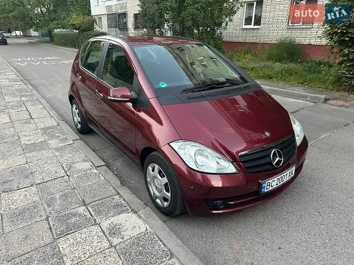 Mercedes-Benz A-Class 2009 photo 4