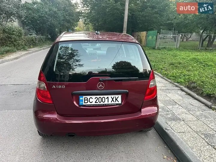 Mercedes-Benz A-Class 2009 photo 2