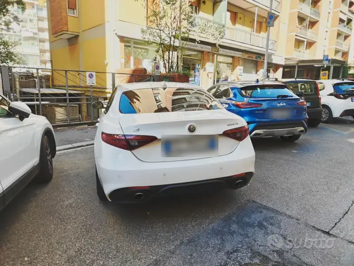 Alfa Romeo Giulia 2019 photo 3