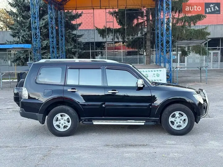 Mitsubishi Pajero Wagon 2007 photo 4