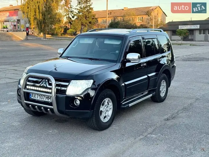Mitsubishi Pajero Wagon