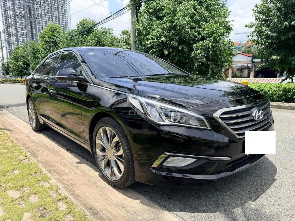 Hyundai Sonata 2015 photo 2