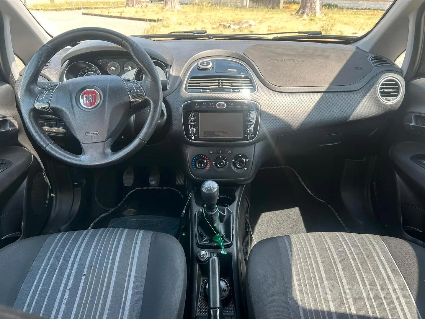 Fiat Punto Evo 2011 photo 4