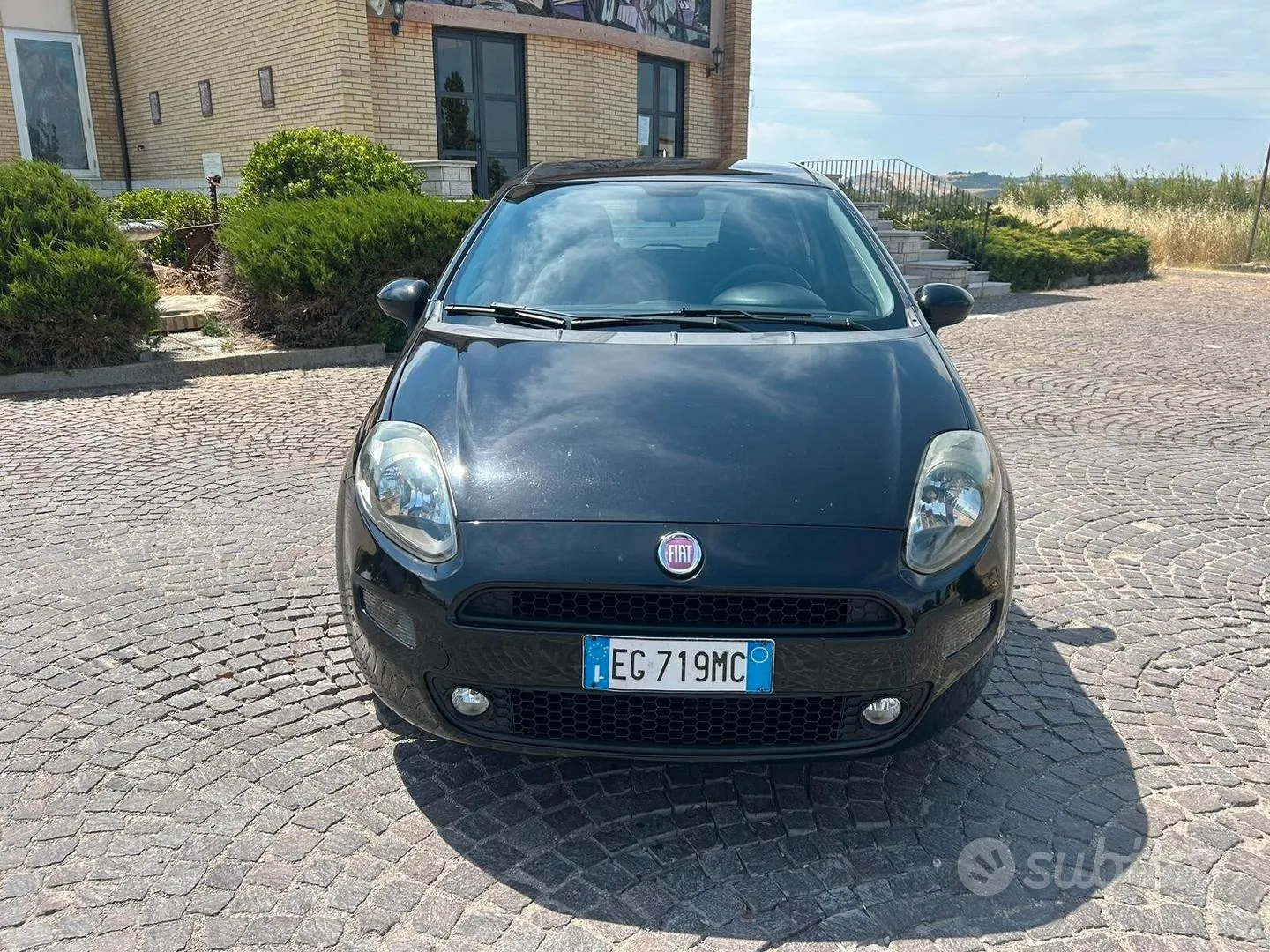 Fiat Punto Evo 2011 photo 2