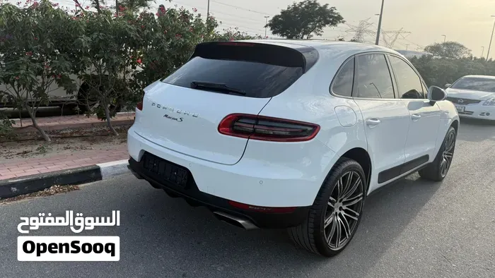 Porsche Macan 2018 photo 2