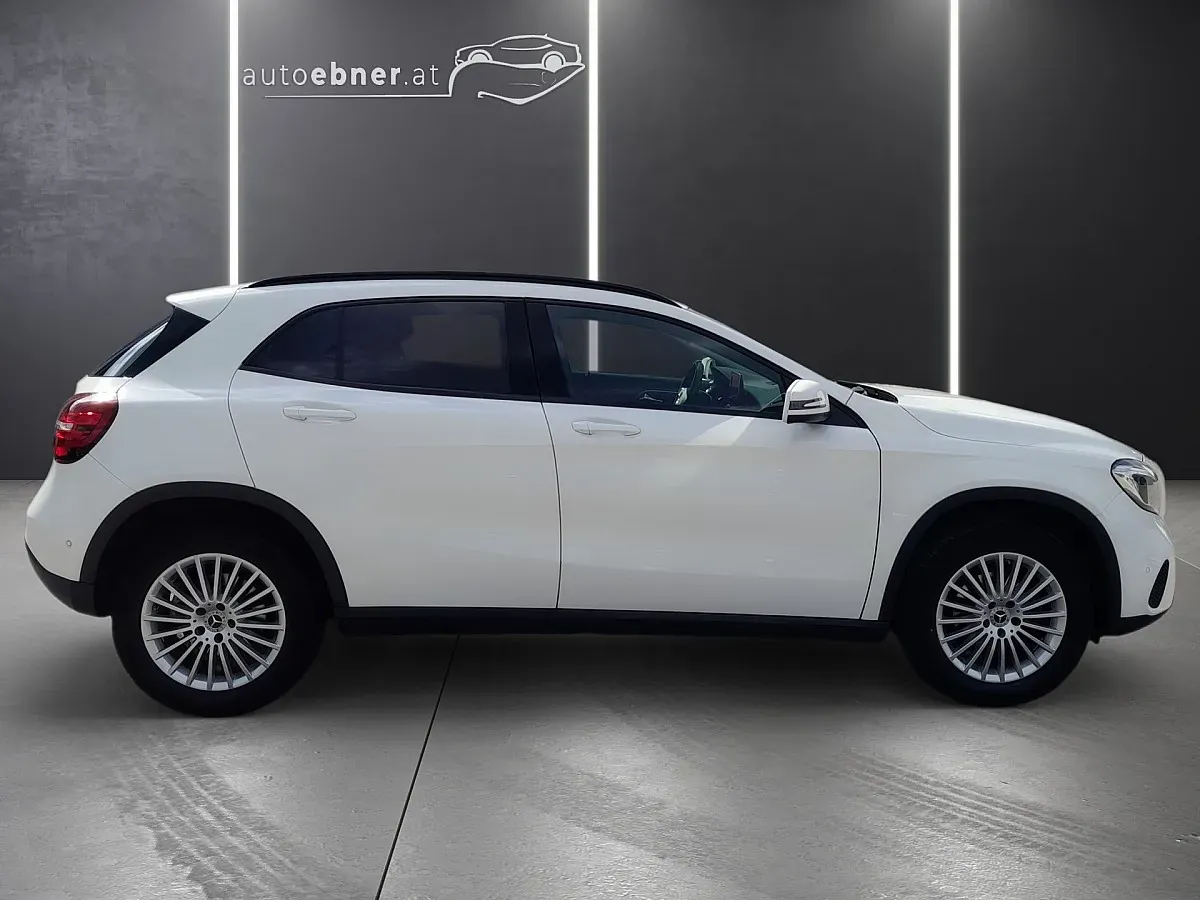 Mercedes-Benz Gla Class 2018 photo 4
