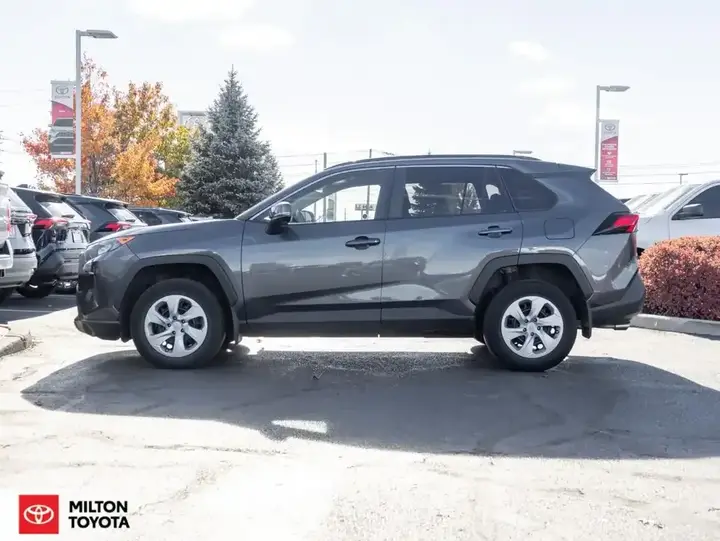 Toyota Rav4 2021 photo 3
