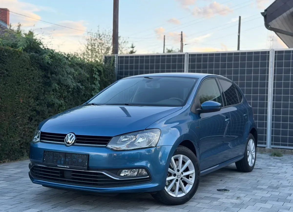 Volkswagen Polo 2015 photo 2