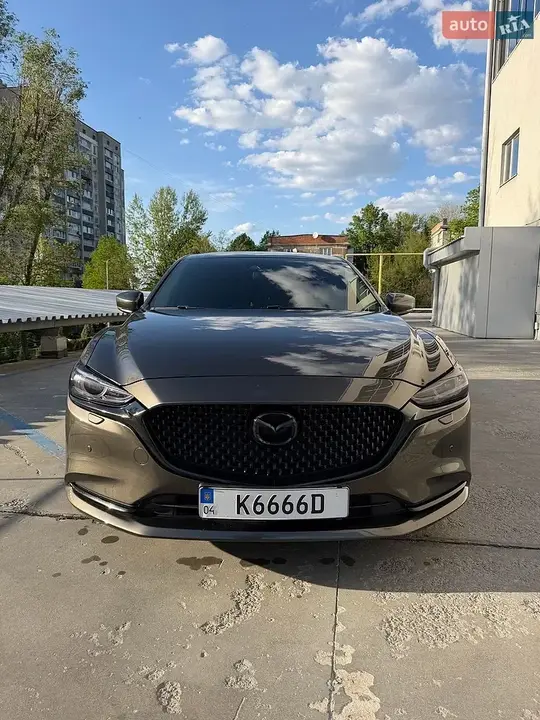 Mazda 6