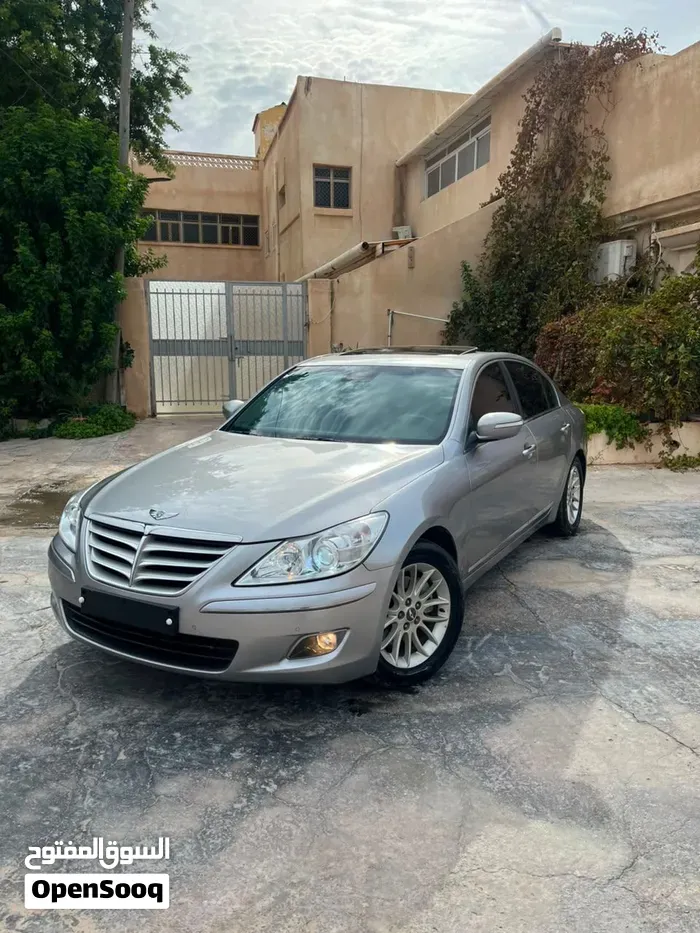 Hyundai Genesis