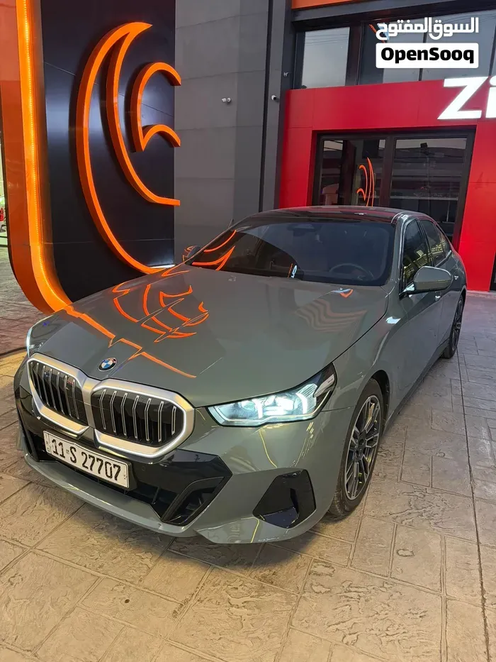 BMW 5 Series 2024 photo 3