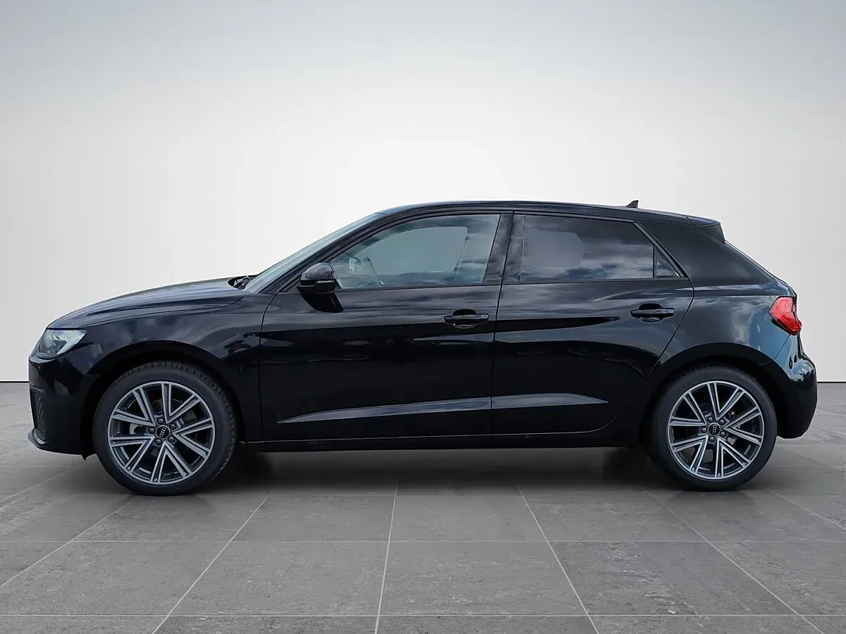 Audi A1 2025 photo 3
