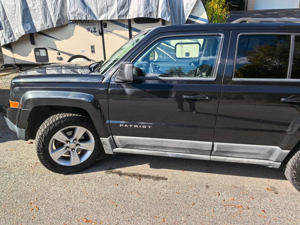 Jeep Patriot 2011 photo 2