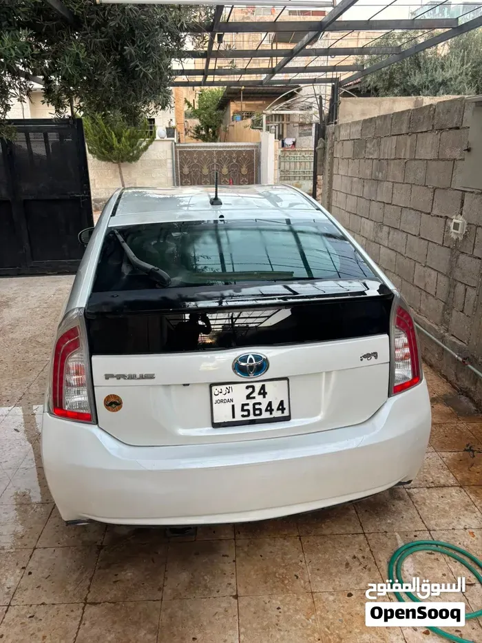 Toyota Prius 2015 photo 4