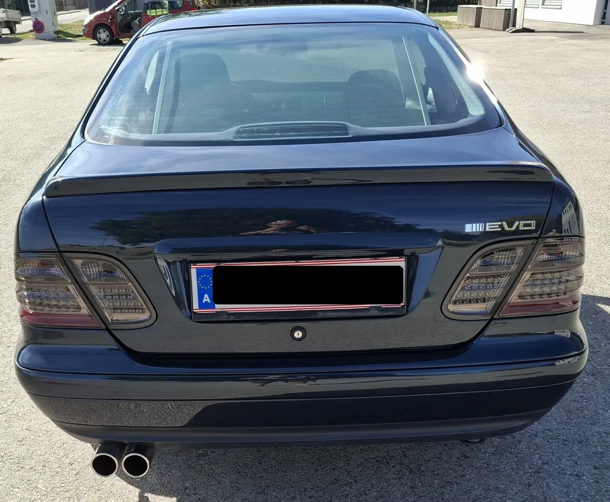 Mercedes-Benz Clk-Class 1997 photo 2