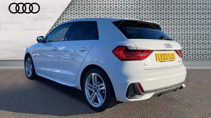 Audi A1 2023 photo 3