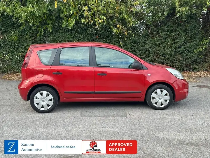 Nissan Note 2009 photo 3
