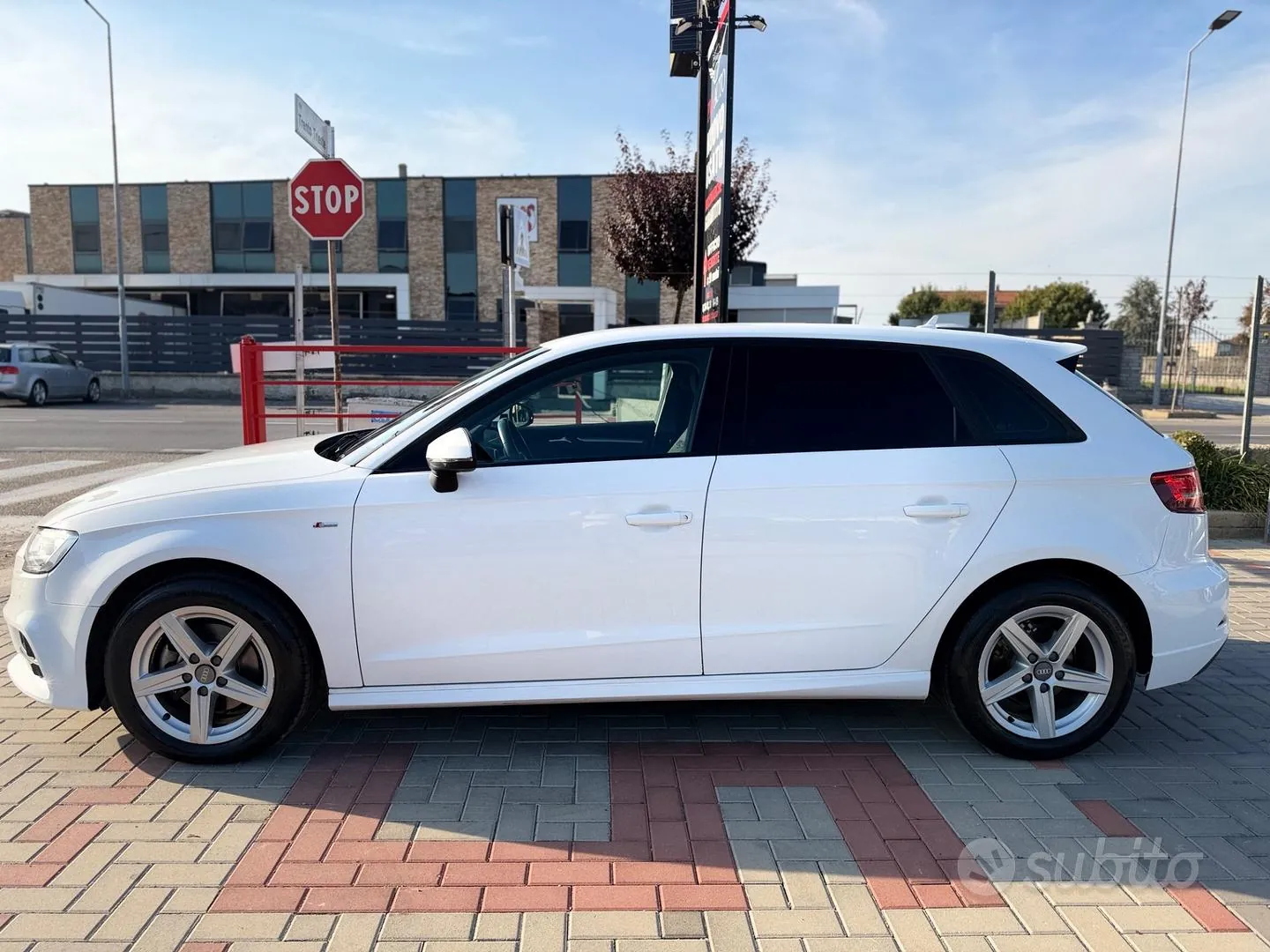 Audi A3 2016 photo 3