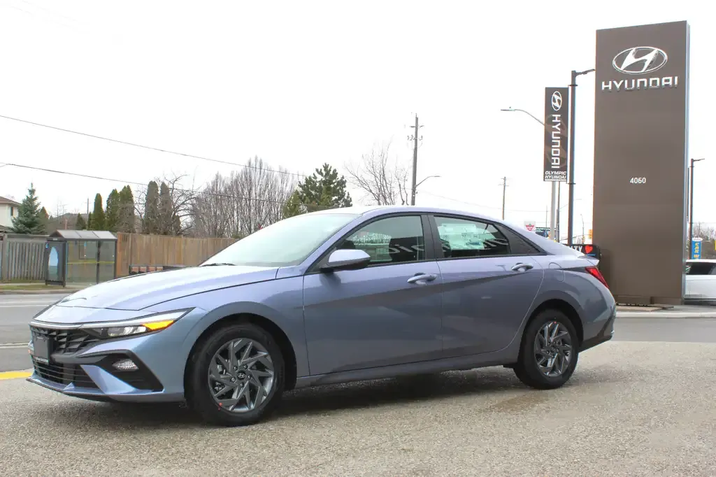 Hyundai Elantra 2026 photo 3