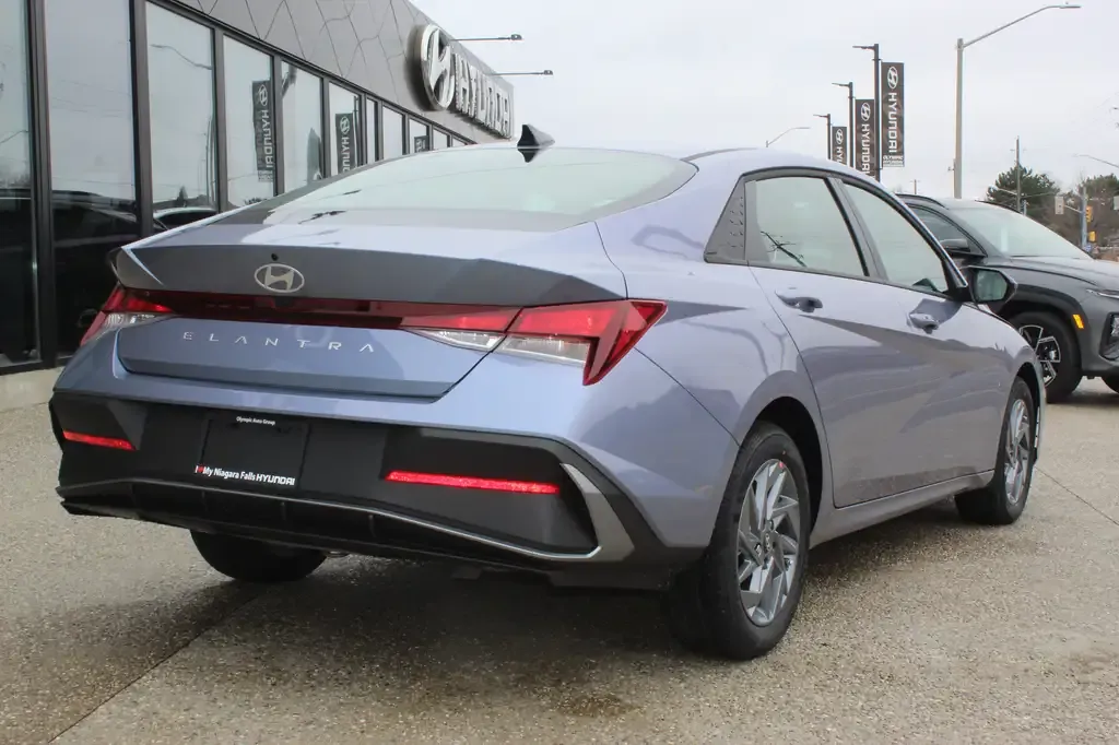 Hyundai Elantra 2026 photo 5