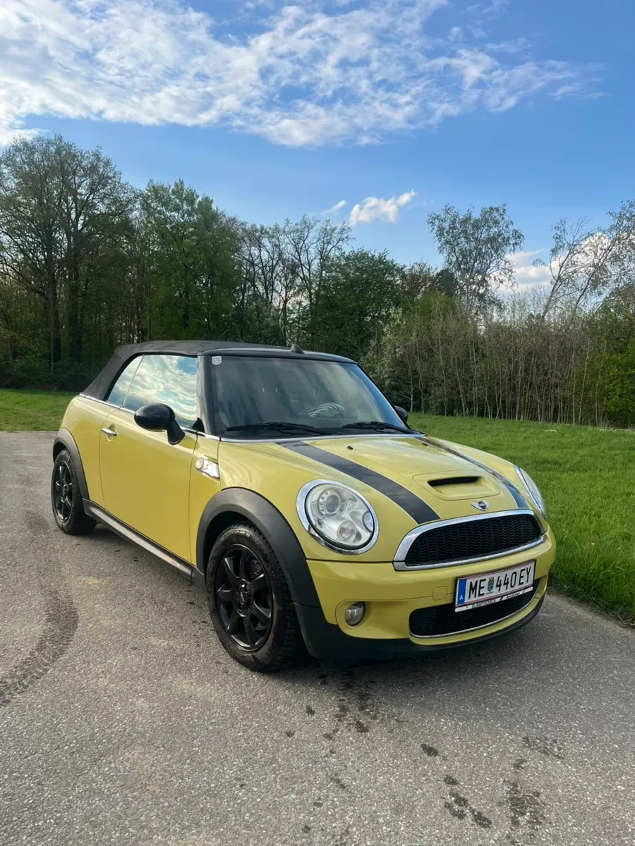 Mini Cabrio 2009 photo 2