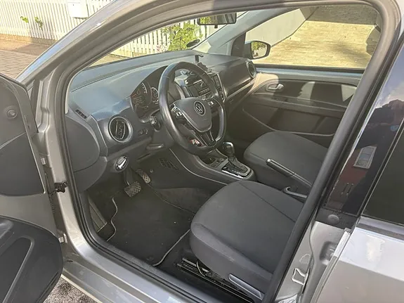 Volkswagen E-Up! 2020 photo 5