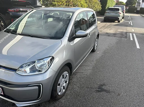 Volkswagen E-Up! 2020 photo 3