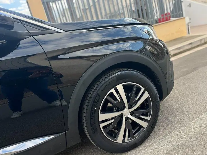 Peugeot 5008 2020 photo 3
