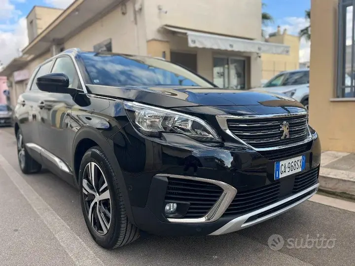 Peugeot 5008 2020 photo 2