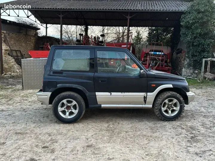 Suzuki Vitara 2002 photo 2