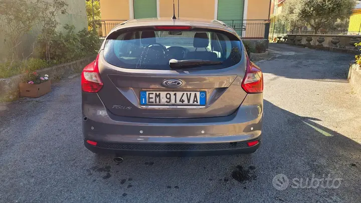Ford Focus 2012 photo 4