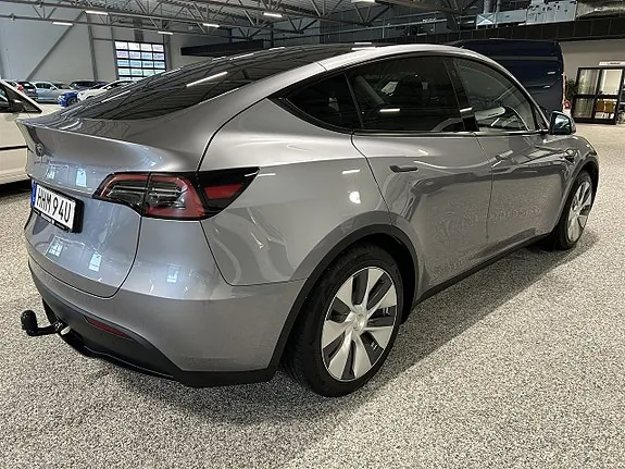 Tesla Model Y 2023 photo 4