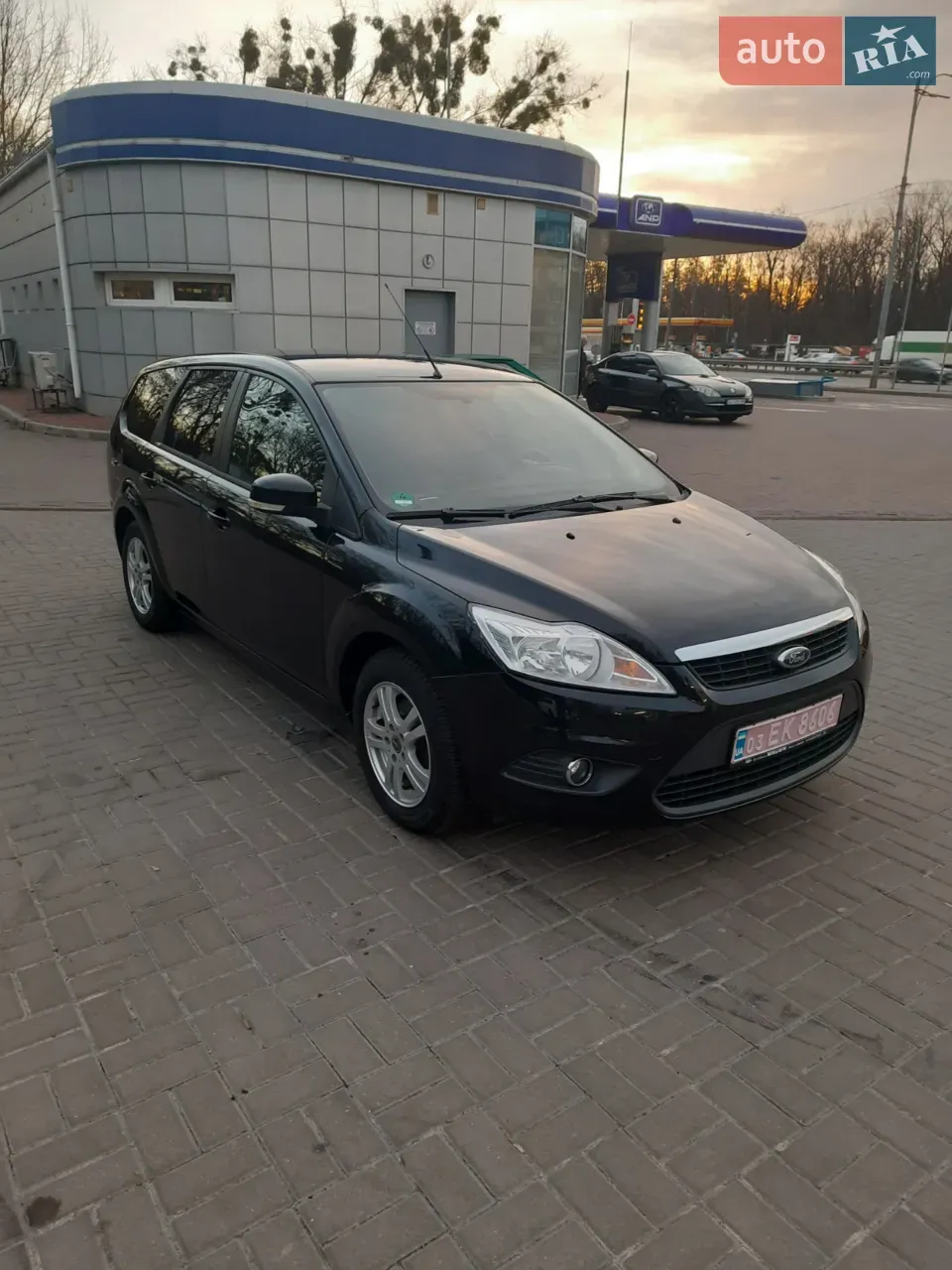 Ford Focus 2010 photo 2