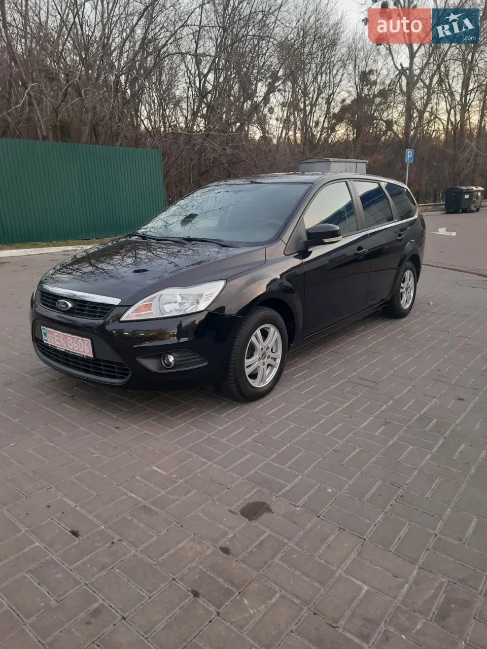 Ford Focus 2010 photo 3