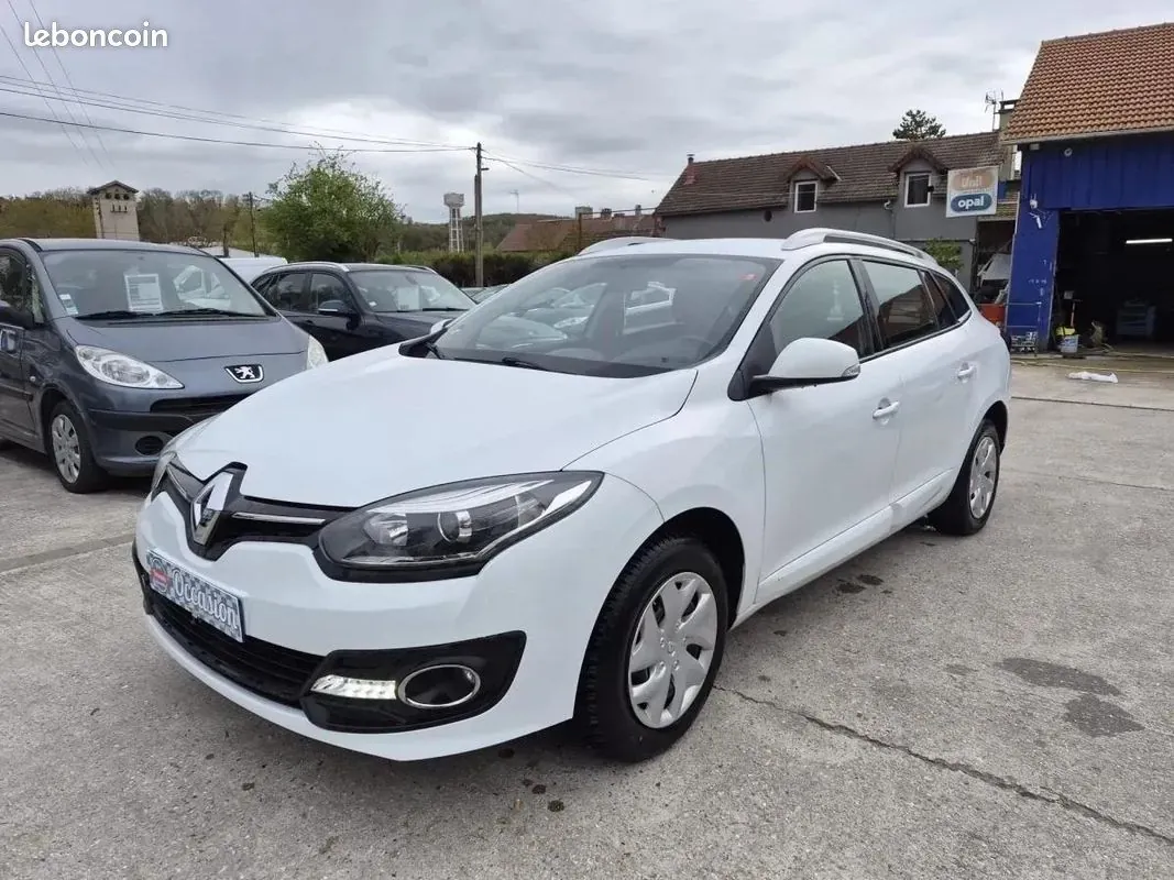 Renault Megane 2014 photo 2