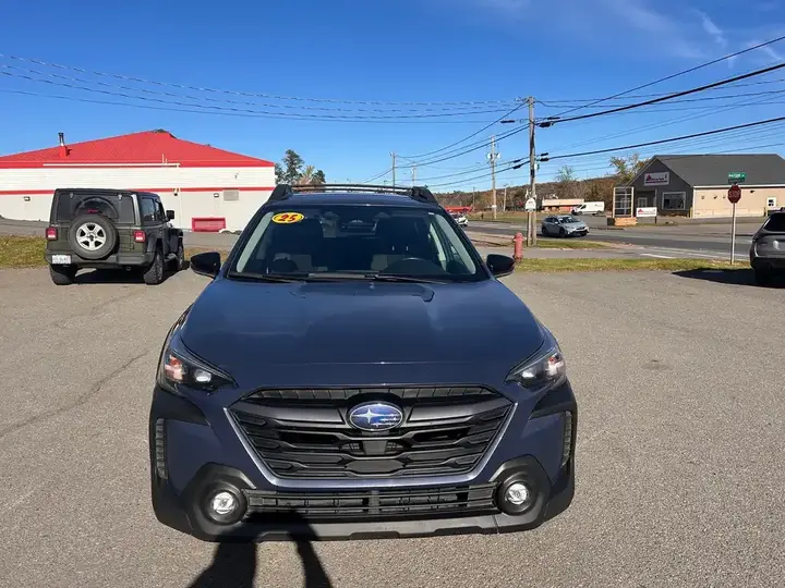 Subaru Outback 2025 photo 2
