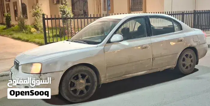 Hyundai Avante 2003 photo 3