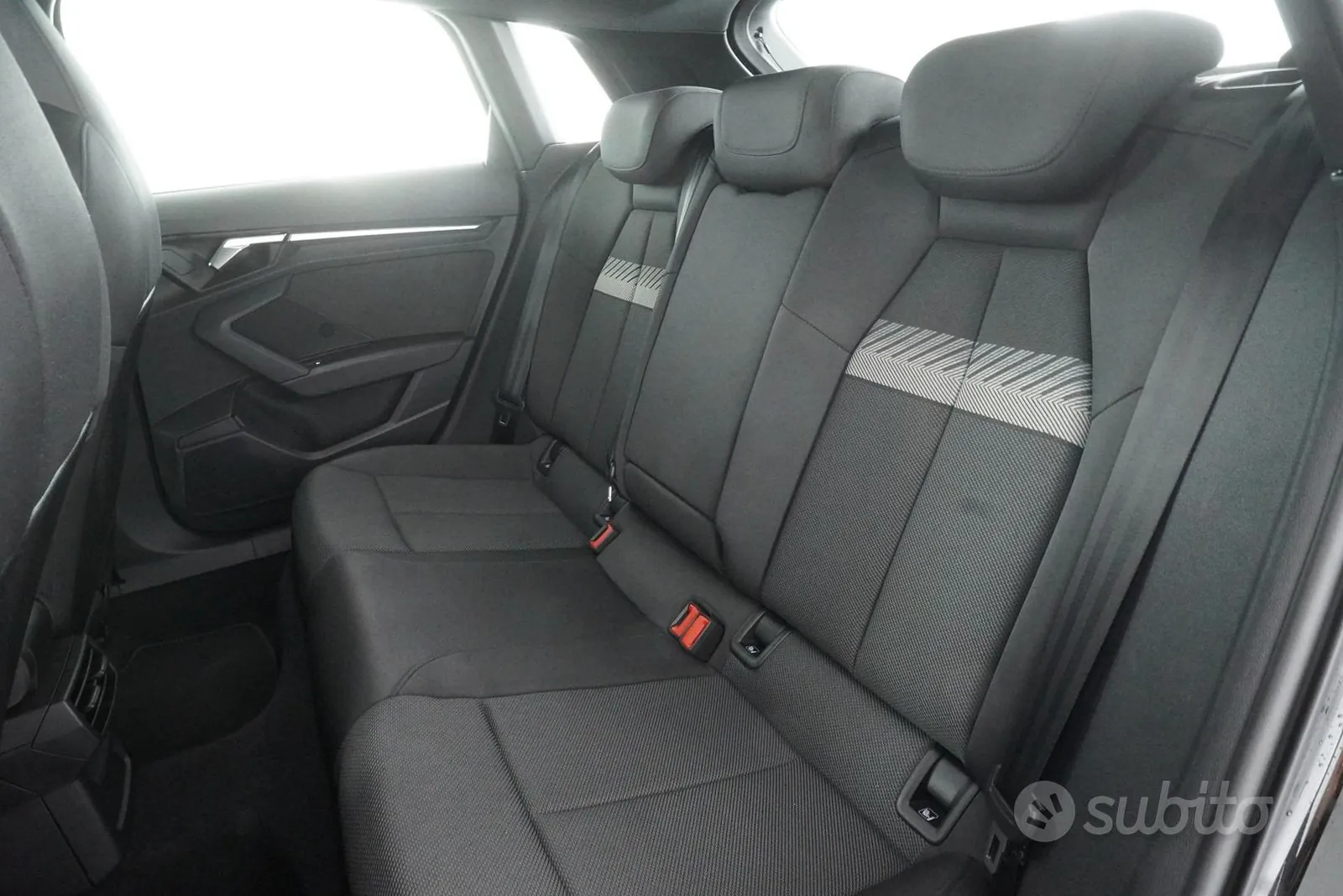 Audi A3 2023 photo 3