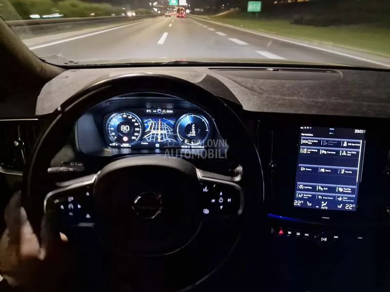 Volvo V90 Cross Country 2017 photo 3