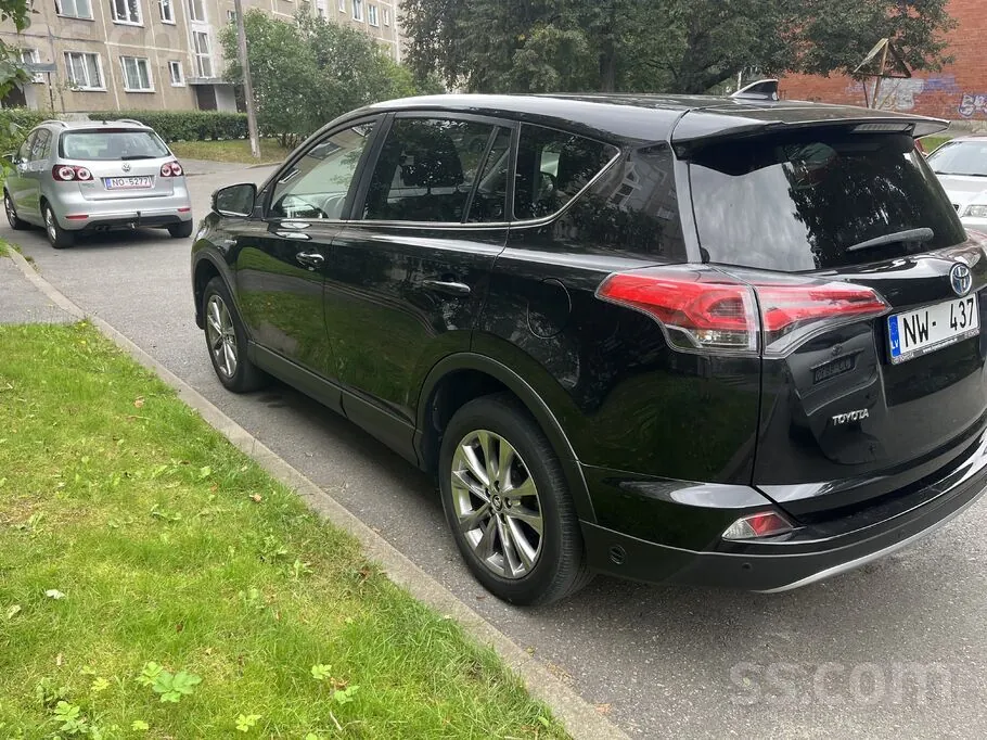 Toyota Rav4 2016 photo 3