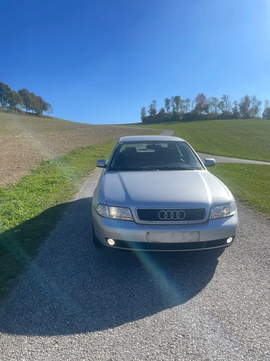 Audi A4 2000 photo 3