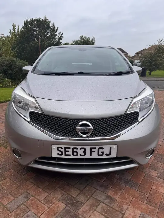 Nissan Note 2014 photo 2