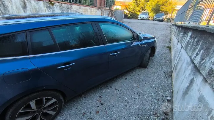 Renault Megane 2017 photo 2