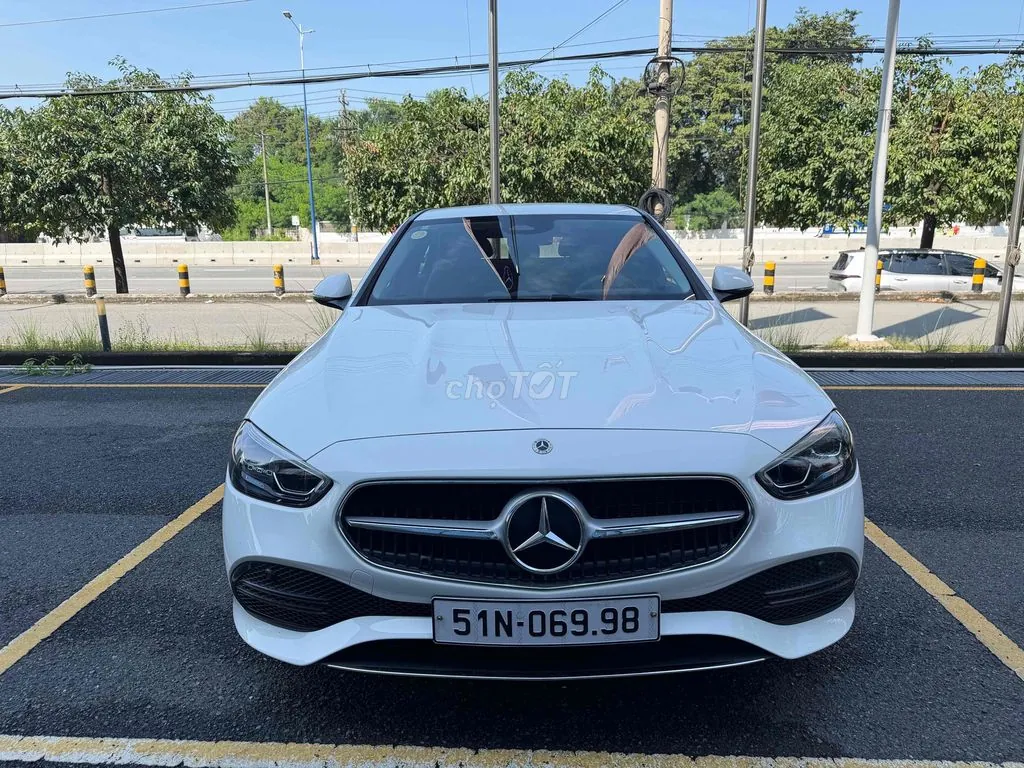 Mercedes-Benz C-Class