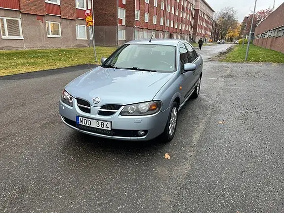 Nissan Almera 2004 photo 2
