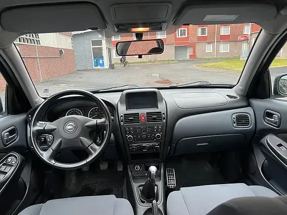 Nissan Almera 2004 photo 5
